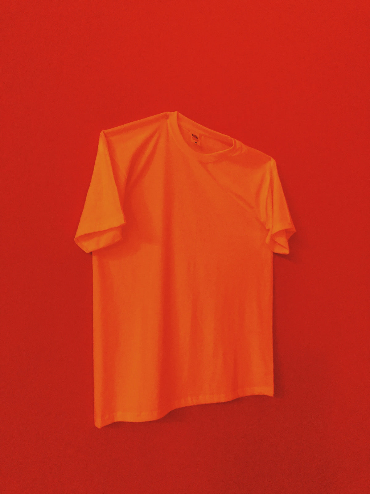 orange tshirt